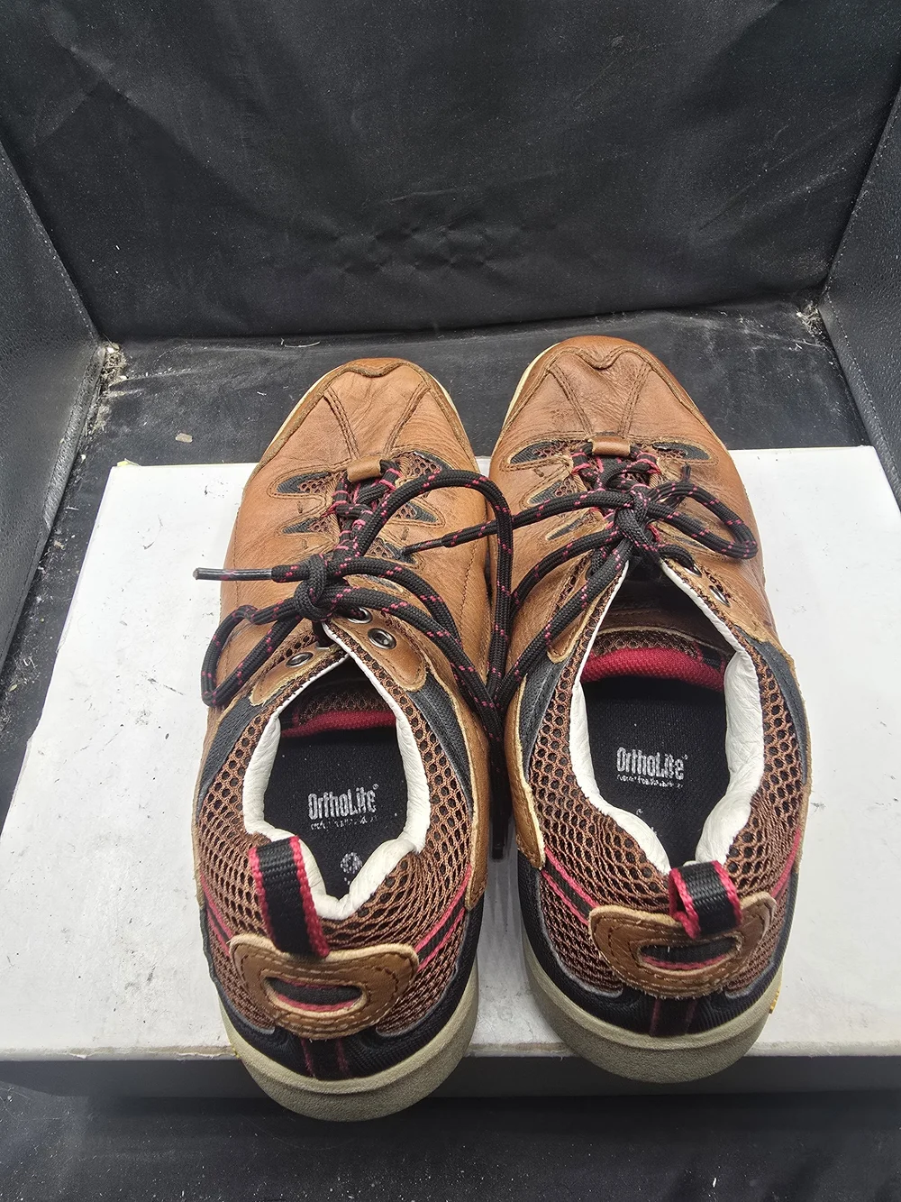 Hi-Tec‎ Brown Leather Lace-Up Derby with Black & Red Accents